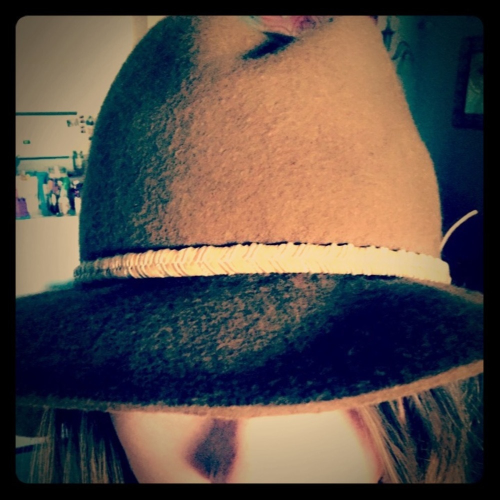 Adorable 🌞 hat! Perfect for Spring 🌷